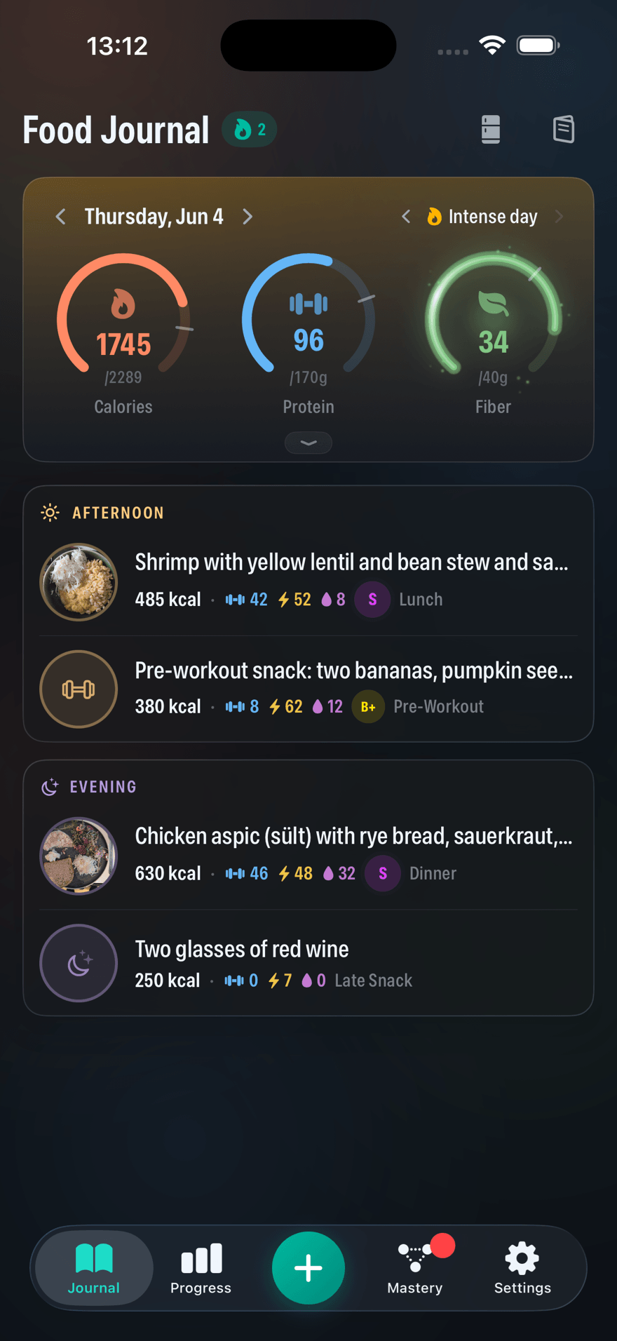 Food journal with calorie, protein, and fiber gauges and graded meals